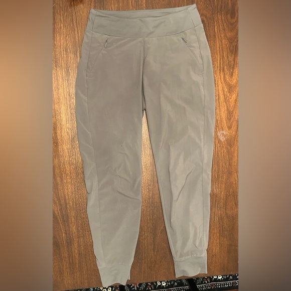 Athleta Pants - Athleta Women's Light Gray Jogger Track Pants